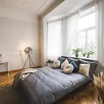 Apartment Large 6-bedroom For Groups - Gertrudes Street *