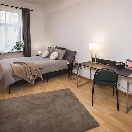Appartamento Large 6-bedroom For Groups - Gertrudes Street Riga