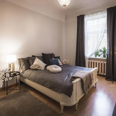 Large 6-bedroom For Groups - Gertrudes Street * Riga