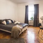 アパート Large 6-bedroom For Groups - Gertrudes Street *
