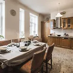 アパート Large 6-bedroom For Groups - Gertrudes Street