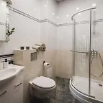 Large 6-bedroom For Groups - Gertrudes Street *