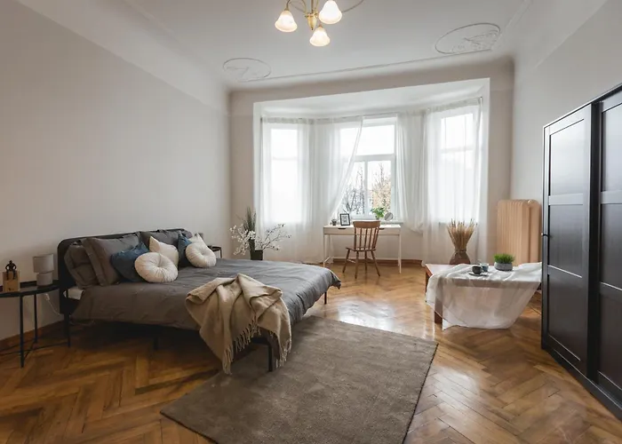 아파트 Large 6-Bedroom Apartment For Groups - Gertrudes Street