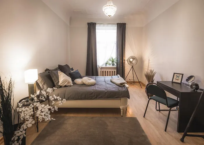 Large 6-bedroom For Groups - Gertrudes Street Apartamento Riga